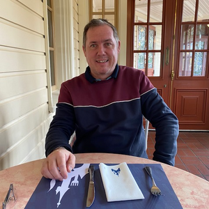 ART DE BATIR MENUISERIE SERRURERIE Flacey, Artisan du bâtiment